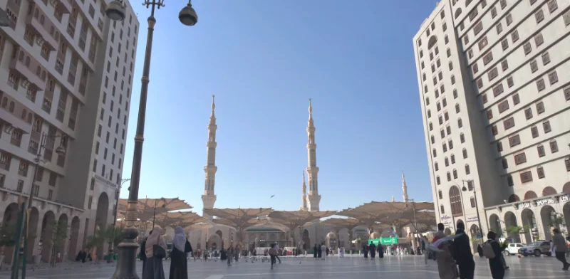 Madinah to Jeddah Airport Taxi Fare — private licensed transfer for Umrah pilgrims, serving King Abdulaziz International Airport 24/7