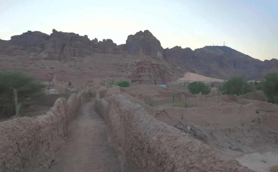 AlUla day trip taxi fare, Hegra UNESCO site, Saudi Arabia