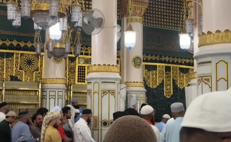 The Rawdah and the Prophet's ● Grave Ziyarat site, Madinah